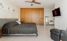 Reef Beachfront 3Bdr Apartment By Casa Paraiso