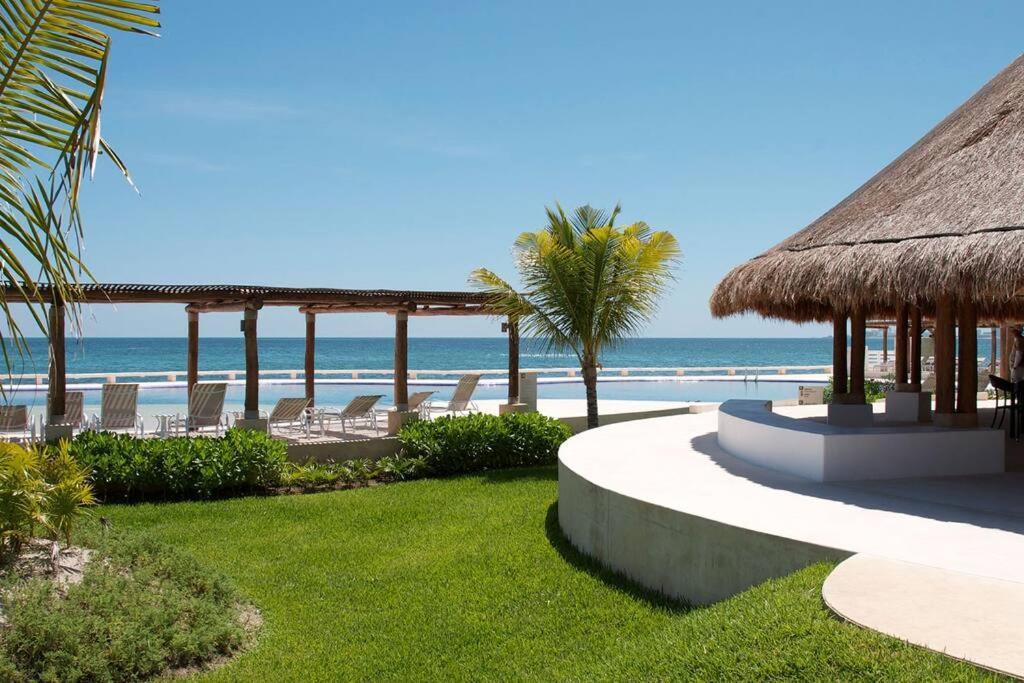 Reef Beachfront 3Bdr Apartment By Casa Paraiso Cancun Exterior photo